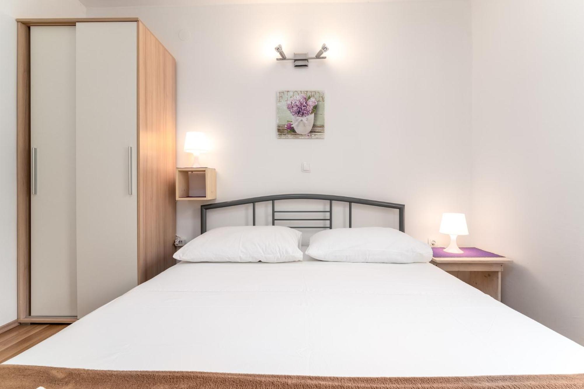 Apartments With A Parking Space Baska, Krk - 13907 Room photo