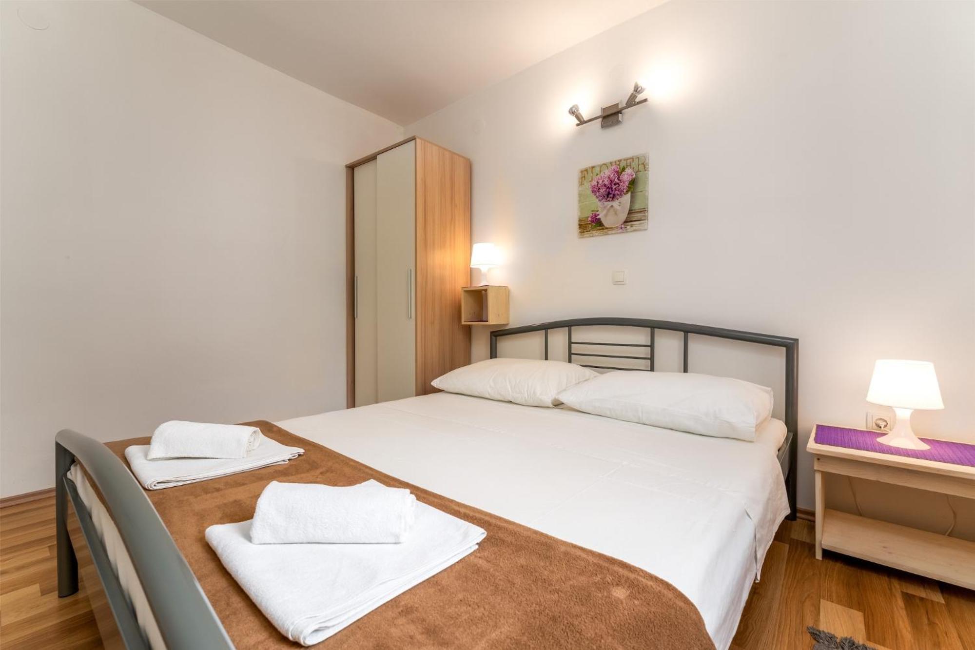 Apartments With A Parking Space Baska, Krk - 13907 Room photo